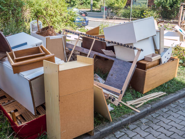 Best Garage Cleanout Services  in Newtown, OH
